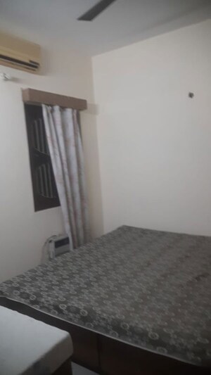 Room in 2 BHK Builder Floor at Lajpat Nagar 4 – for Rent