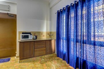 Furnished Amenities in 1 BHK Apartment at Madhapur – for Rent