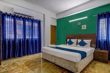 Bedroom in 1 BHK Apartment at Madhapur – for Rent