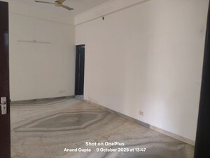 Room in  Pg at Sector 71 – for Rent