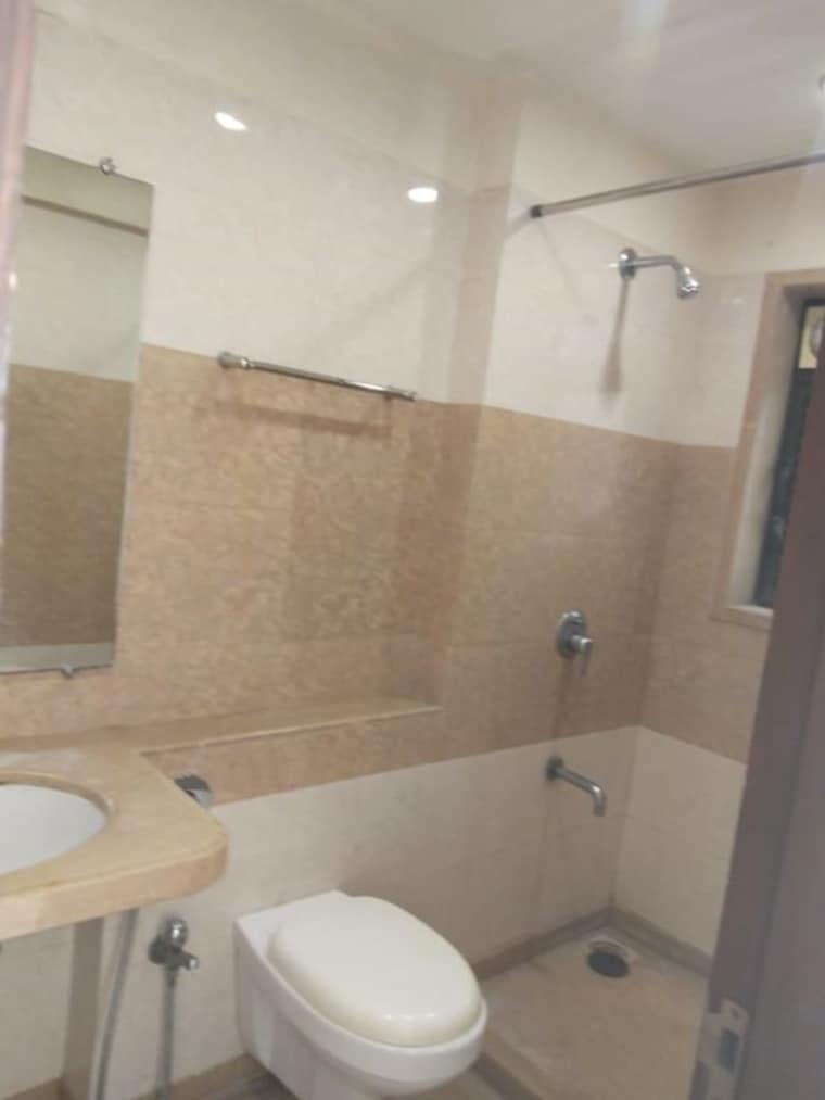 Bathroom, ekta-park-vista 3 Bedroom 1200 Sq.Ft. Apartment In Khar West Mumbai 9940196