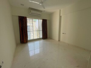 Room in 3 BHK Apartment at Ekta Tripolis, Goregaon West – for Rent