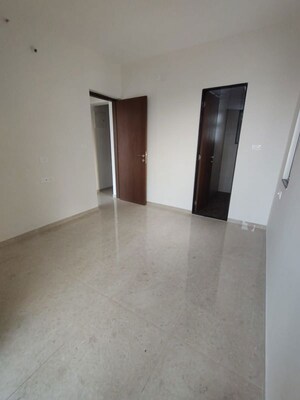Room in 2 BHK Apartment at Kharadi – for Rent
