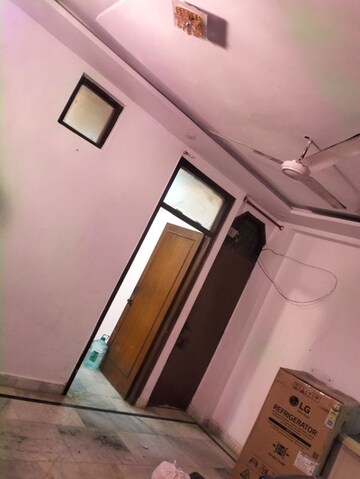 Room in 2 BHK Builder Floor at Panchsheel Vihar – for Rent