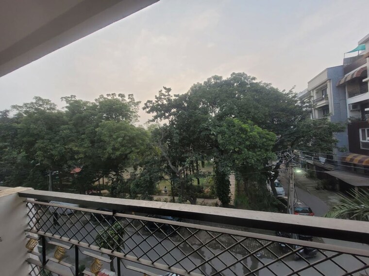Balcony, malviya nagar 2 Bedroom 1000 Sq.Ft. Builder Floor In Malviya Nagar Delhi 9940276