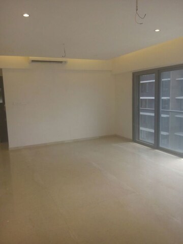 Room in 3 BHK Apartment at Man Shanti Sadn, Bandra West – for Sale