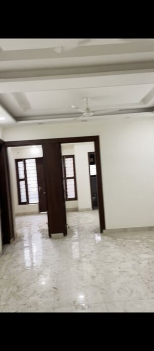 Room in 3 BHK Builder Floor at Puri Kohinoor, Sector 89 – for Rent