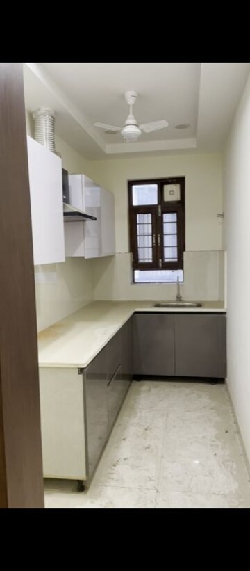 Kitchen in 3 BHK Builder Floor at Puri Kohinoor, Sector 89 – for Rent