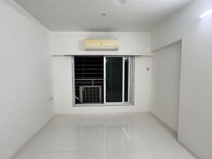 2 BHK Apartment For Rent in Midas Avenue, Santacruz East