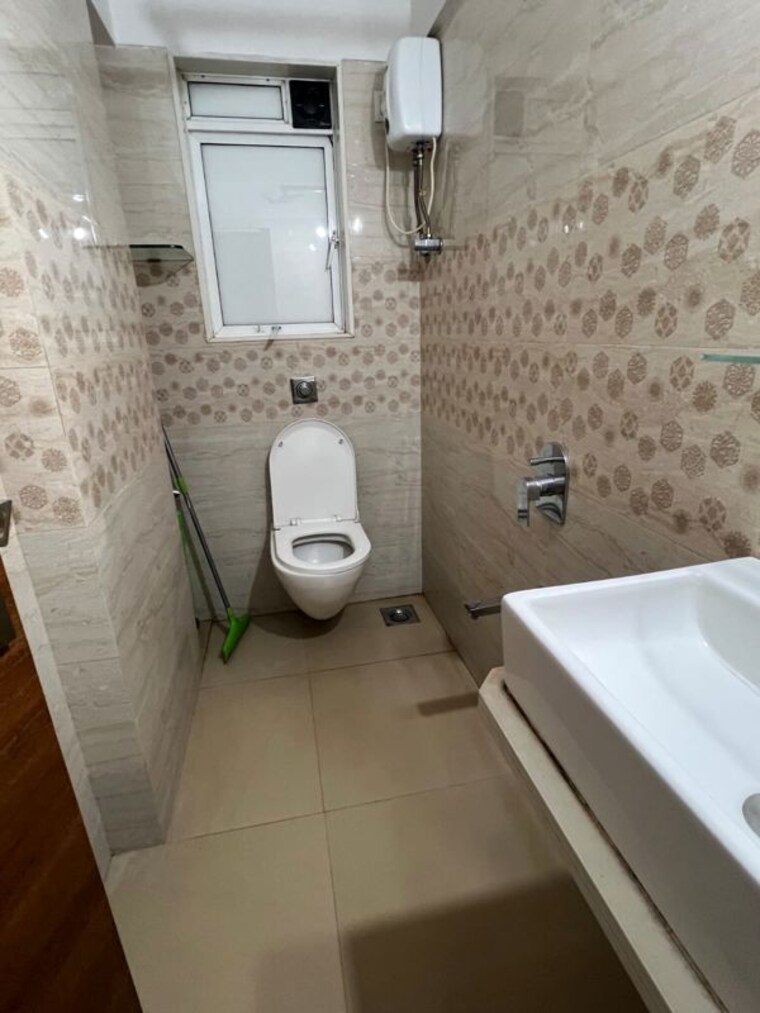Bathroom, midas-avenue 2 Bedroom 750 Sq.Ft. Apartment In Santacruz East Mumbai 9940302