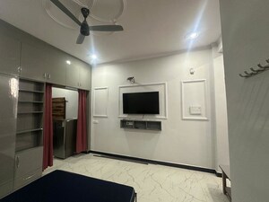 Bathroom in 1 BHK Independent House at Amolik Heights, Sector 88 – for Rent