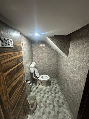 Furnished Amenities in 1 BHK Independent House at Amolik Heights, Sector 88 – for Rent