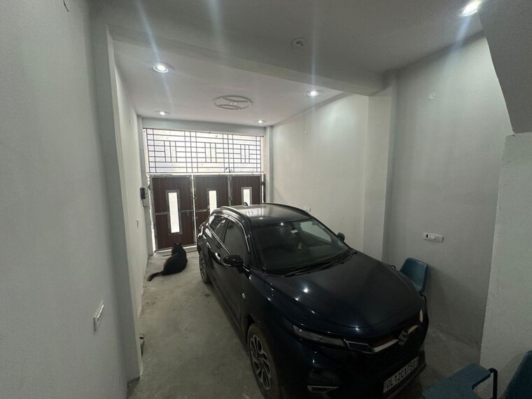  Parking, amolik-heights 1 Bedroom 745 Sq.Ft. Independent House In Sector 88 Faridabad 9940307