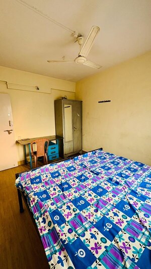 Bedroom in 2 BHK Apartment at Bhawani Park, Aundh – for Rent