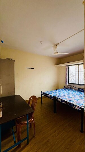 Bedroom in 2 BHK Apartment at Bhawani Park, Aundh – for Rent