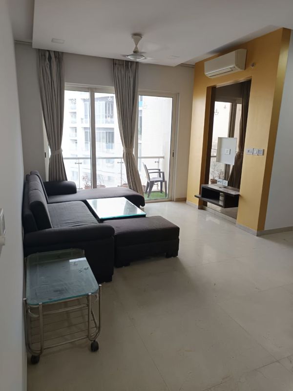 2 BHK Apartment For Rent in Lodha Fiorenza