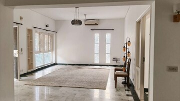 Room in 3 BHK Builder Floor at Vasant Vihar – for Rent