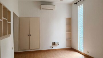 Room in 3 BHK Builder Floor at Vasant Vihar – for Rent