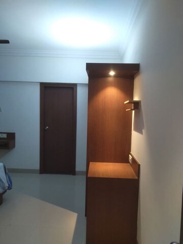 Room in 2.5 BHK Apartment at DSK Madhuban, Sakinaka – for Rent