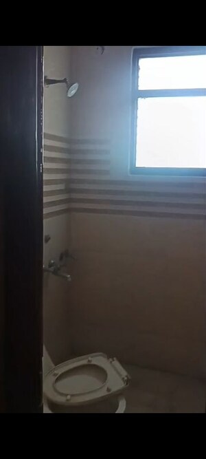 Room in 2 BHK Independent House at Delta Ii Greater Noida – for Rent