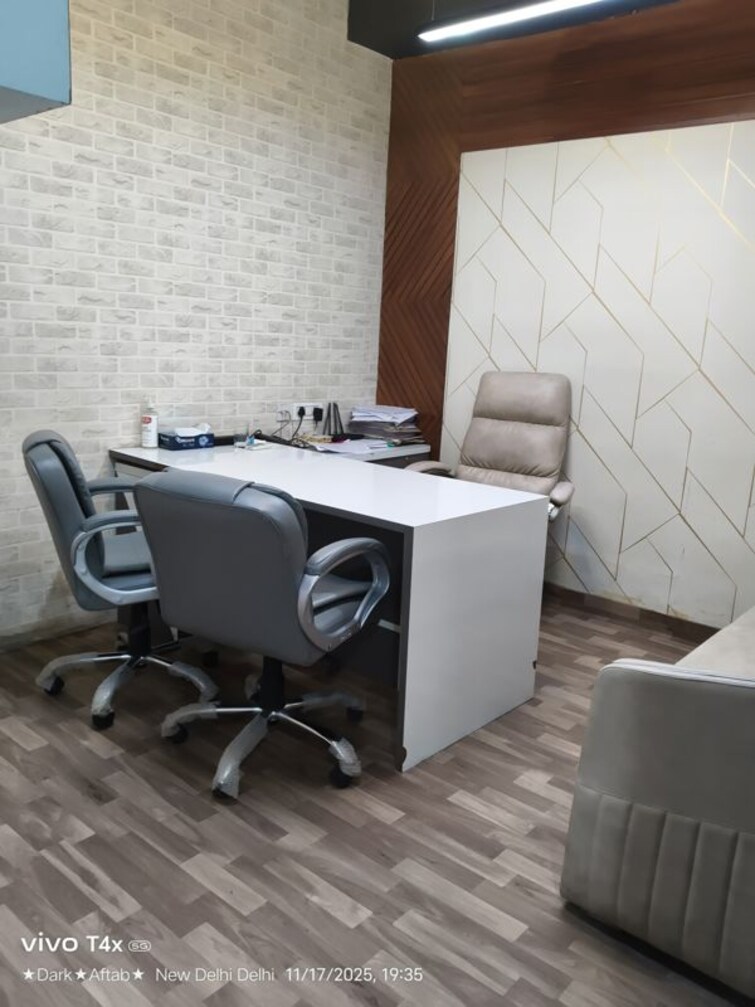 Team Area, netaji subhash place Commercial Office Space 900 Sq.Ft. In Netaji Subhash Place Delhi 9940541