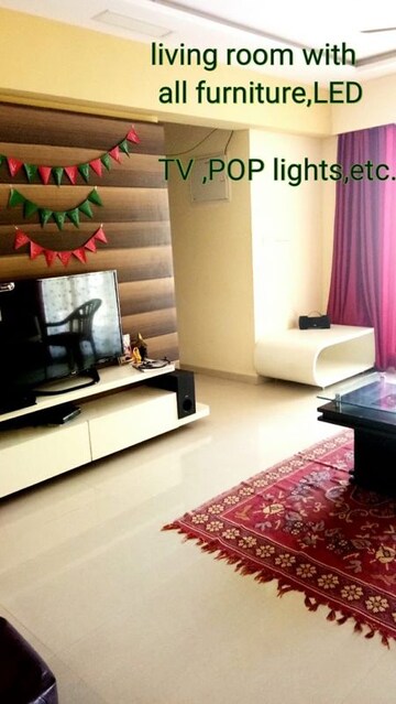 Room in 2 BHK Apartment at Cosmos Jewels, Ghodbunder Road – for Rent