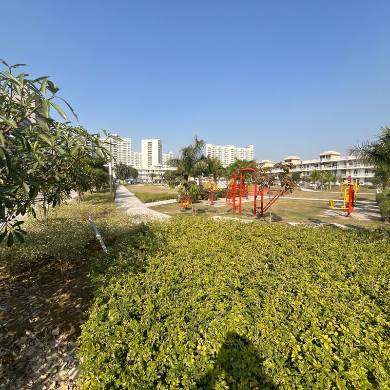 3 BHK + Pooja Room,Study Room,Extra Room Builder Floor For Sale in TDI The Grand Retreat