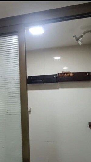 Furnished Amenities in 1 BHK Apartment at Apollo Bunder – for Rent