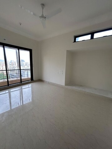 Room in 2 BHK Apartment at Raheja Interface Heights, Malad West – for Sale