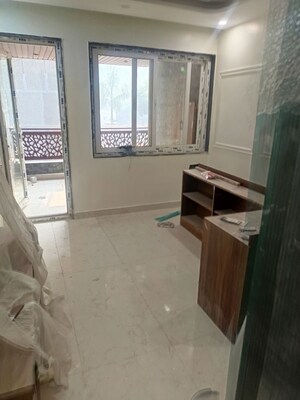 Bathroom in 3 BHK Builder Floor at Rohini Sector 11 – for Rent