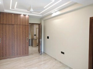 Room in 2 BHK Builder Floor at Saket – for Rent