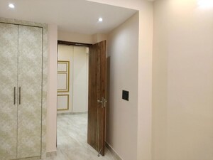 Room in 2 BHK Builder Floor at Saket – for Rent