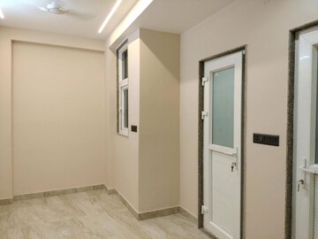 Room in 2 BHK Builder Floor at Saket – for Rent