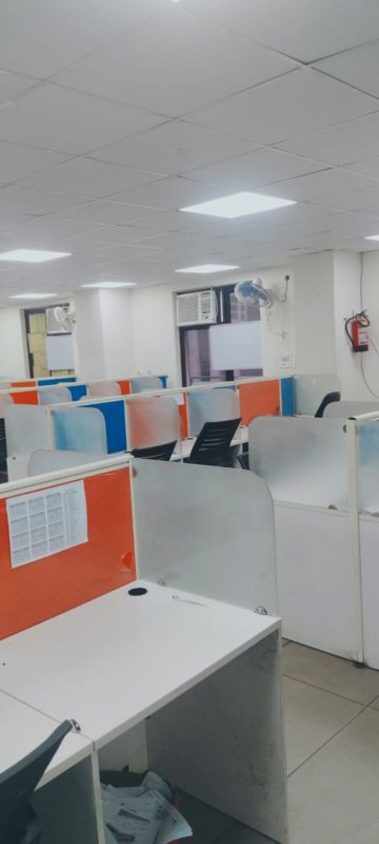 Team Area, kirti nagar Commercial Office Space 2500 Sq.Ft. In Kirti Nagar Delhi 9940667