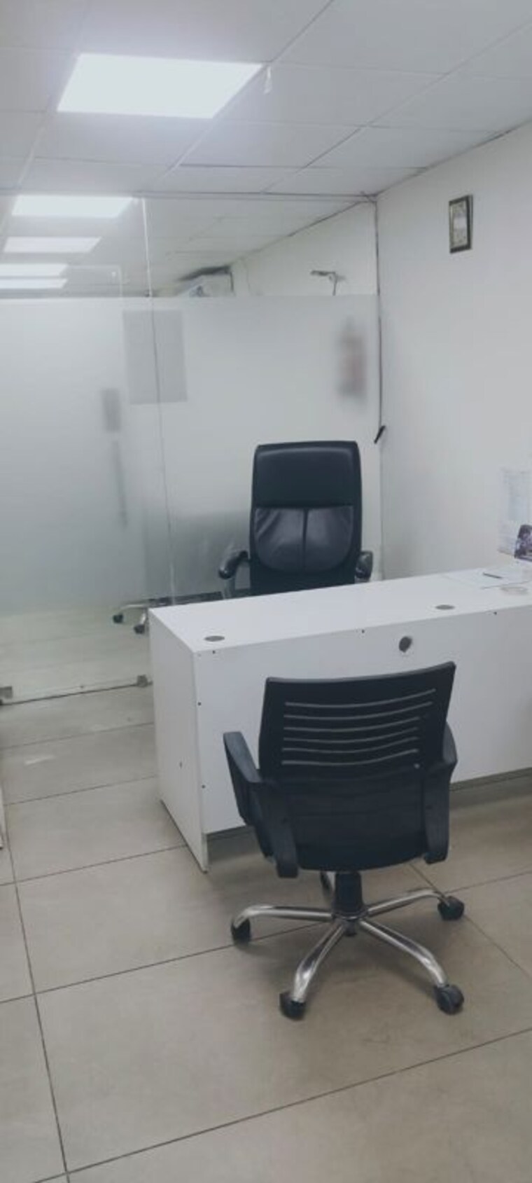 Team Area, kirti nagar Commercial Office Space 2500 Sq.Ft. In Kirti Nagar Delhi 9940667