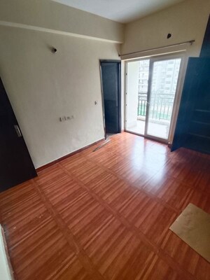 Room in 2 BHK Apartment at Galaxy North Avenue ll, Gaur City 2 – for Rent