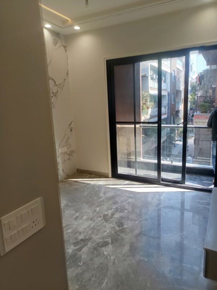 Room, rohini sector 13 3 Bedroom 1150 Sq.Ft. Builder Floor In Rohini Sector 13 Delhi 9940729