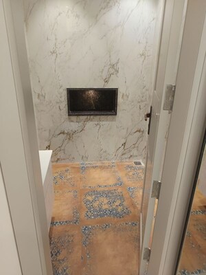 Furnished Amenities in 3 BHK Builder Floor at Rohini Sector 13 – for Rent