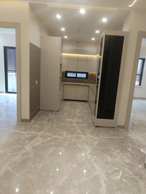 Room in 3 BHK Builder Floor at Rohini Sector 13 – for Rent