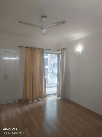 Building Lobby in 3 BHK Apartment at Parsvnath Exotica, Sector 53 – for Sale