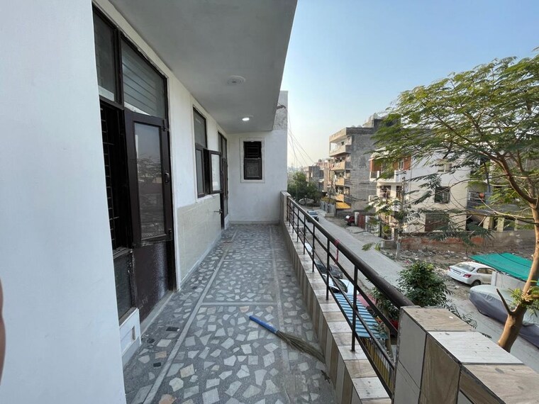 Balcony, green fields colony 3 Bedroom 1400 Sq.Ft. Builder Floor In Green Fields Colony Faridabad 9940911