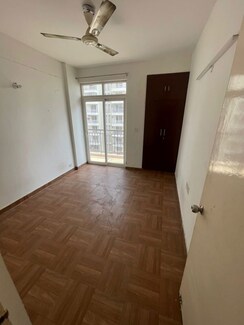 2 BHK Apartment For Rent in KLJ Platinum Heights