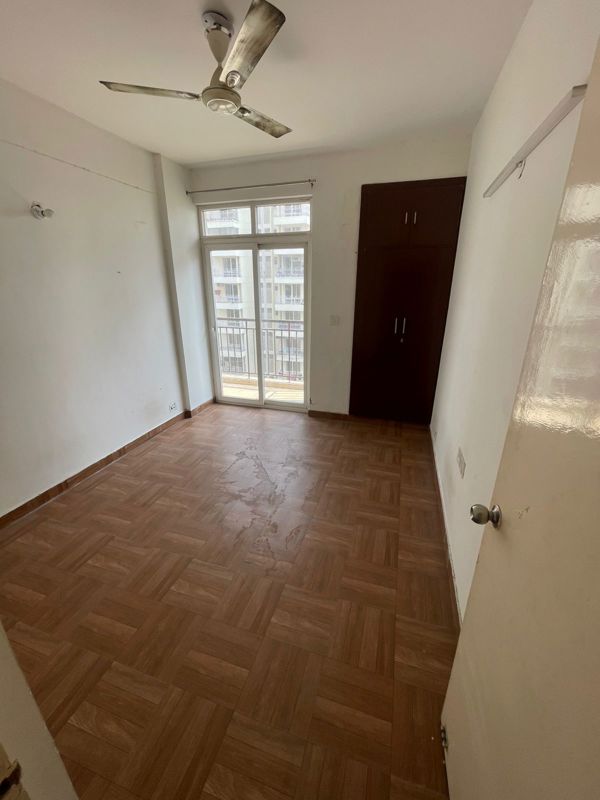 2 BHK Apartment For Rent in KLJ Platinum Heights