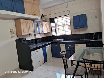 Team Area in 2 BHK Apartment at Maruti Pooja, New Panvel – for Rent