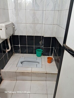 Team Area in 2 BHK Apartment at Maruti Pooja, New Panvel – for Rent