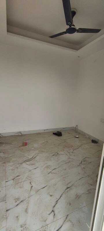 Room in 1 BHK Builder Floor at Neb Sarai – for Rent