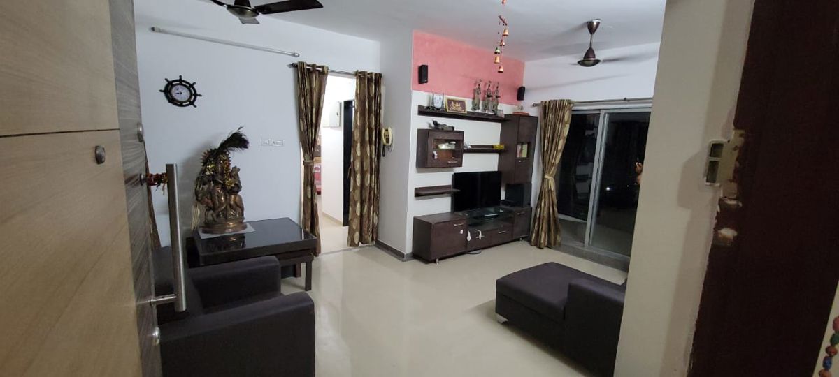 2 BHK + Study Room Apartment For Rent in Vijay Orovia