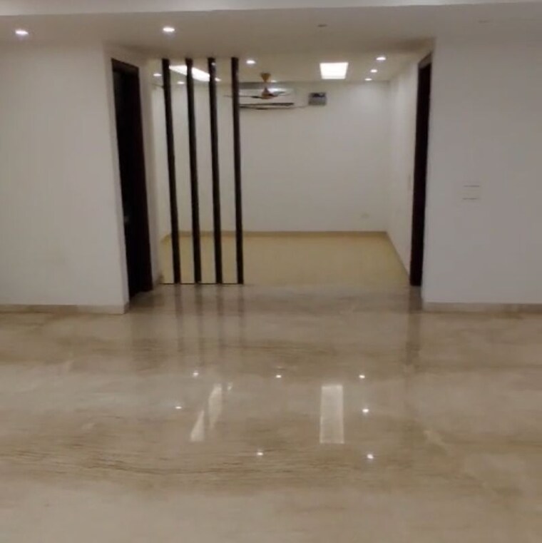 Room, dlf city phase 3 5 Bedroom 4356 Sq.Ft. Builder Floor In Dlf City Phase 3 Gurgaon 9941010
