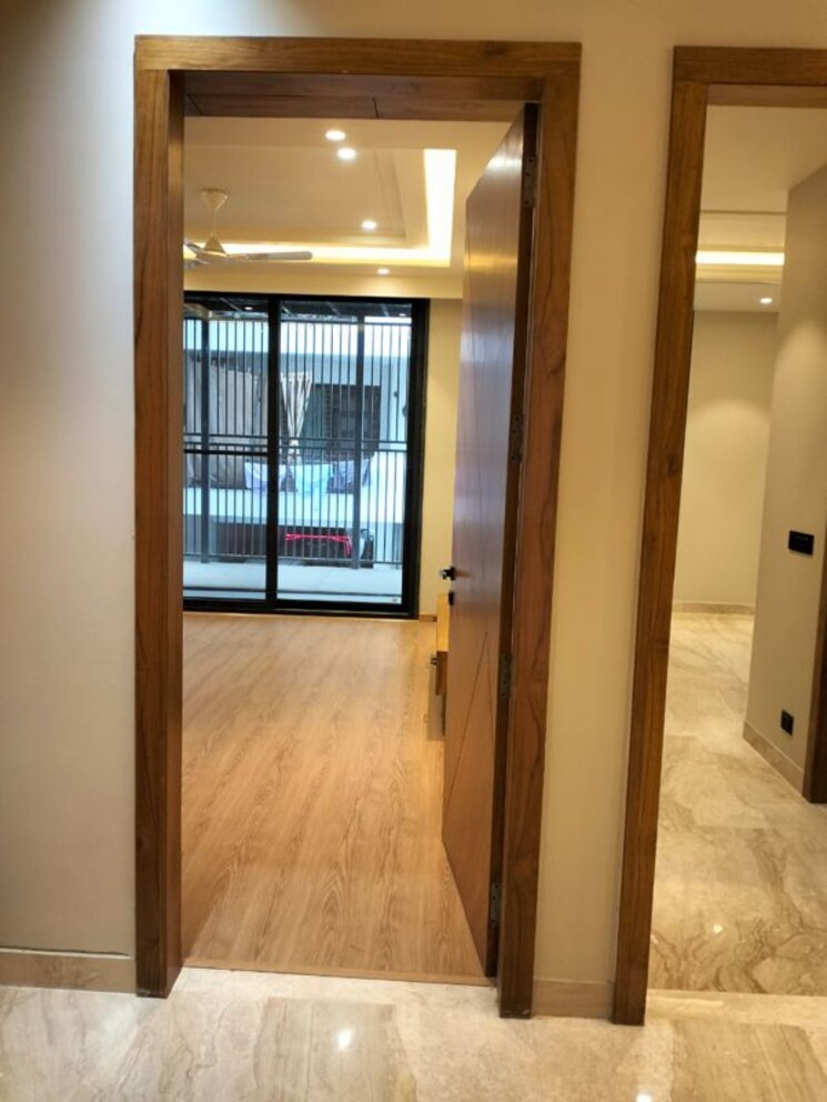 Room, emaar-palm-hills 3 Bedroom 1450 Sq.Ft. Apartment In Sector 77 Gurgaon 9941148