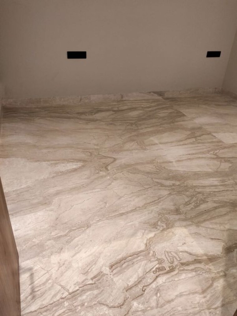 Room, emaar-palm-hills 3 Bedroom 1450 Sq.Ft. Apartment In Sector 77 Gurgaon 9941148